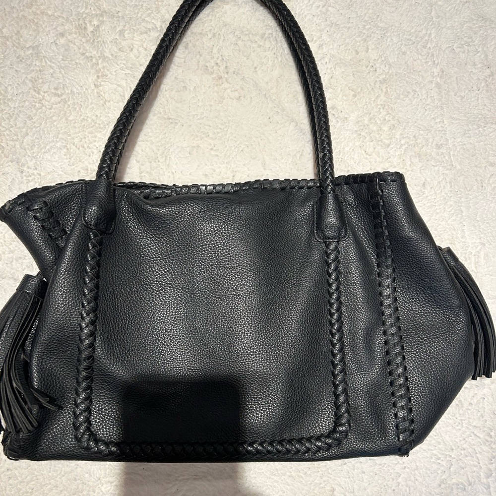 Black Urban Expressions leather bag, great condition